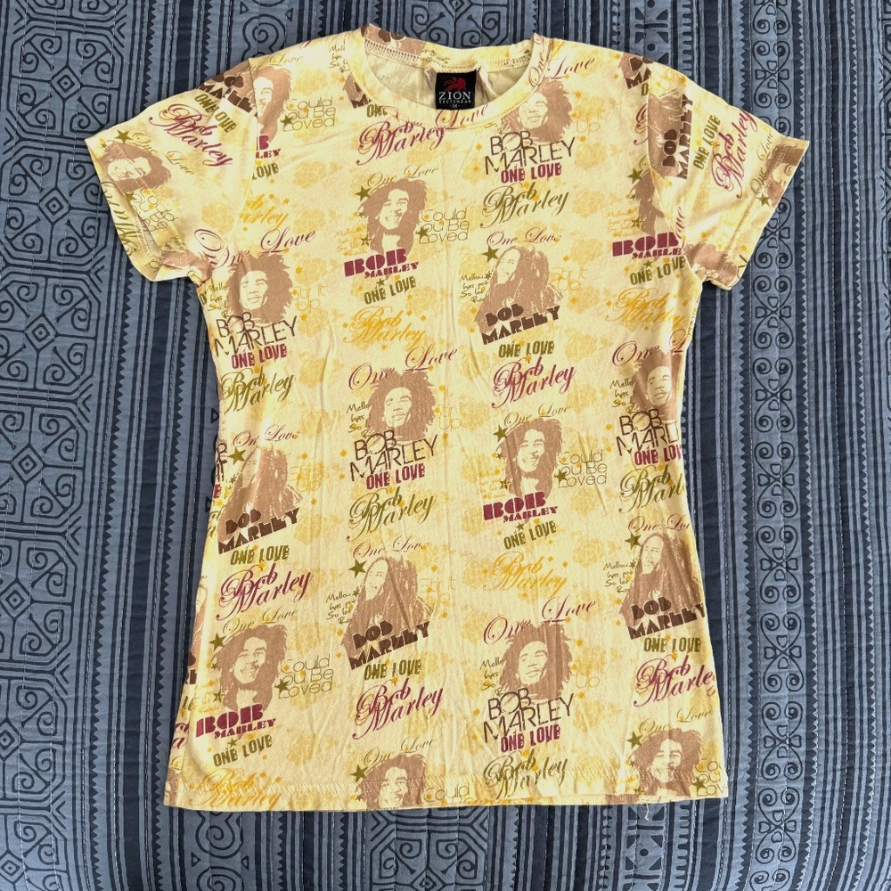 Really soft 100% cotton Bob Marley t-shirt